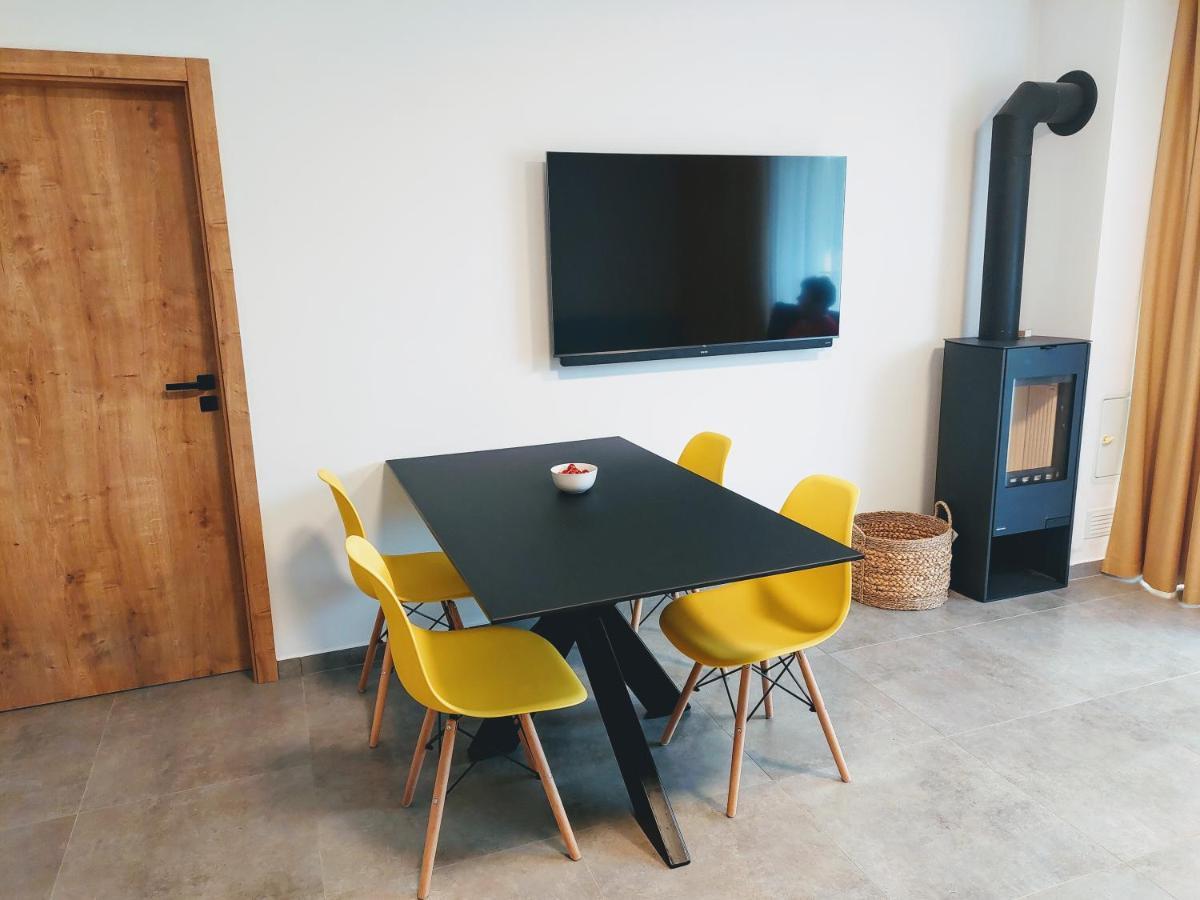 Apartmány Jura Nová Pec Exterior foto